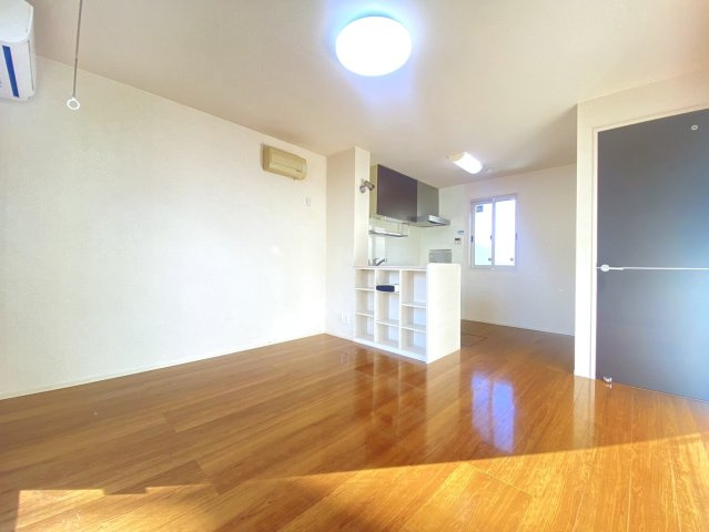 コム・シェ・ヴの居間・リビング