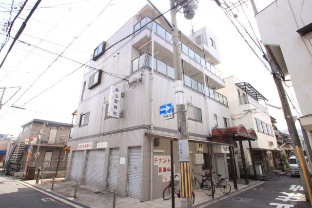 イヌーボ小若江の外観