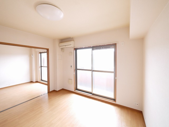 レーベン　ＡＺＵＫＩの居間・リビング|おしゃれなリビングです