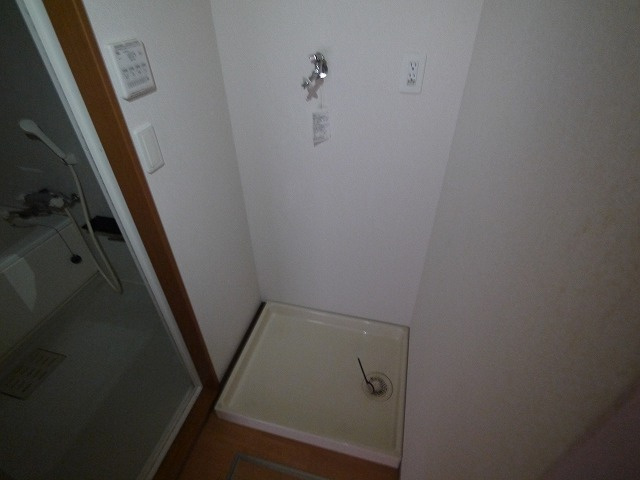 レーベン　ＡＺＵＫＩの設備|洗濯機置き場です