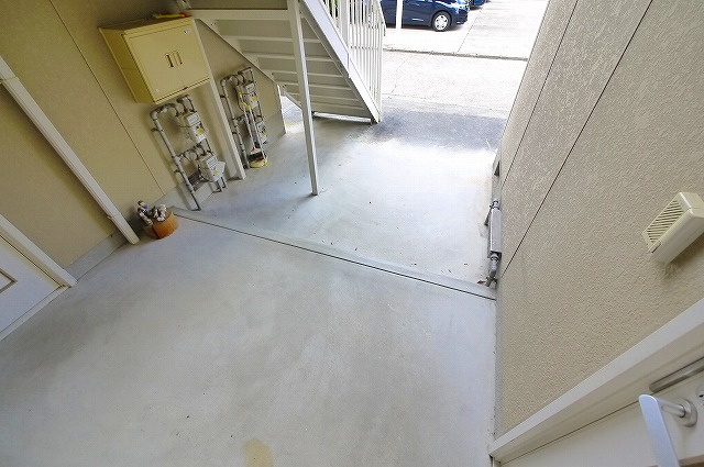 タウンコート西Bのその他共用部分|明るい和室です