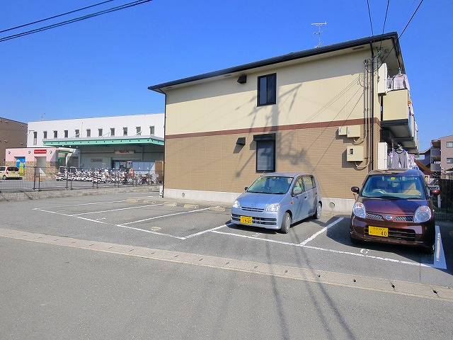 メゾン・ド・ヴィレ西大寺の駐車場|駐車場完備です