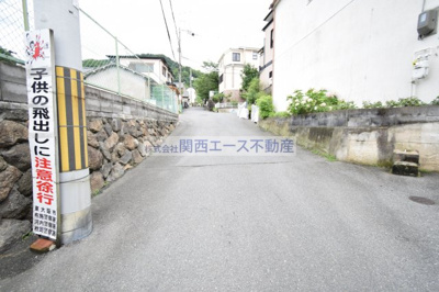  | 横小路町１丁目貸家