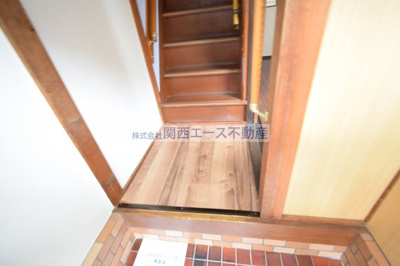 【玄関】 | 横小路町１丁目貸家