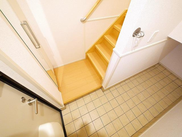 ミーハイツの居間・リビング|こちらのリビングで趣味の時間をお楽しみください