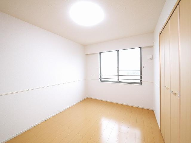 ミーハイツの洋室|明るい洋室です