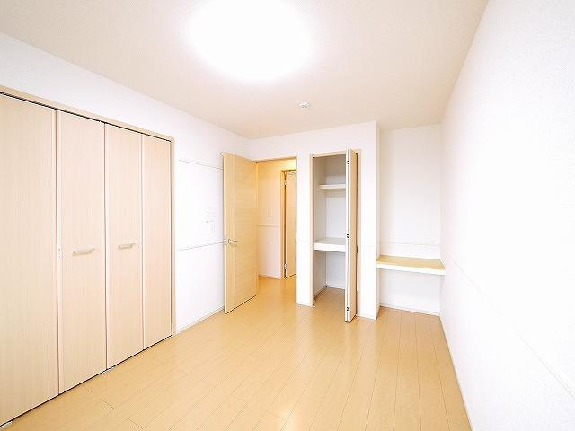 ミーハイツの洋室|使い勝手のいい洋室です