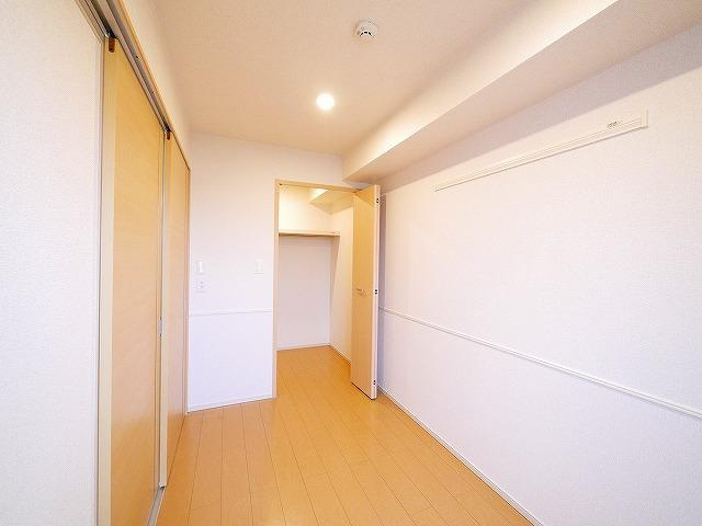 ミーハイツの寝室|落ち着いた色調の寝室です