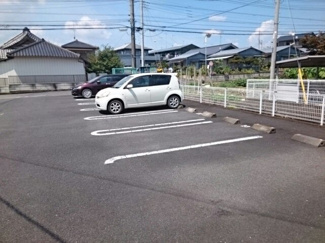 【駐車場】