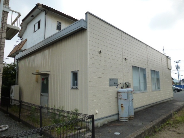 倉敷市中島の事務所の外観