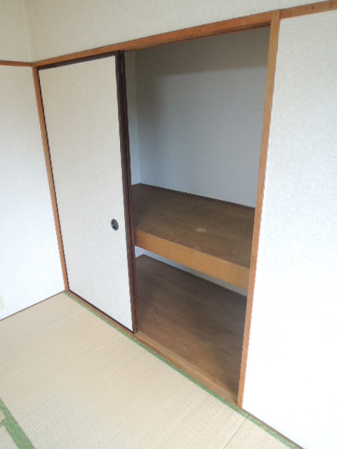 カツザワコーポAの収納|押入れタイプ【カツザワコーポＡ】