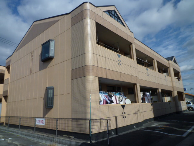 総社市真壁のアパートの外観
