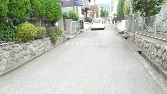 箕面市新稲６丁目　土地　の地図