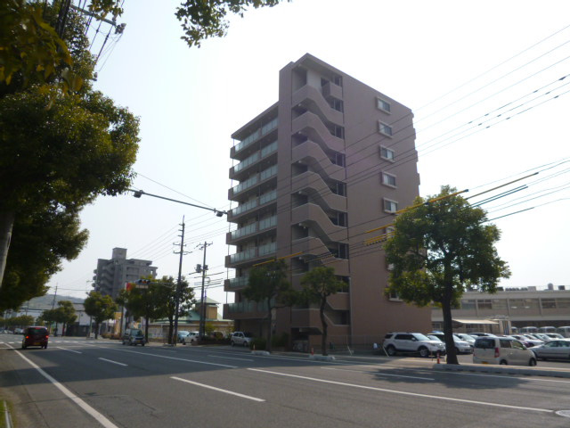 倉敷市白楽町の賃貸マンションの外観