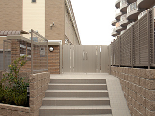 【玄関】 | やまと