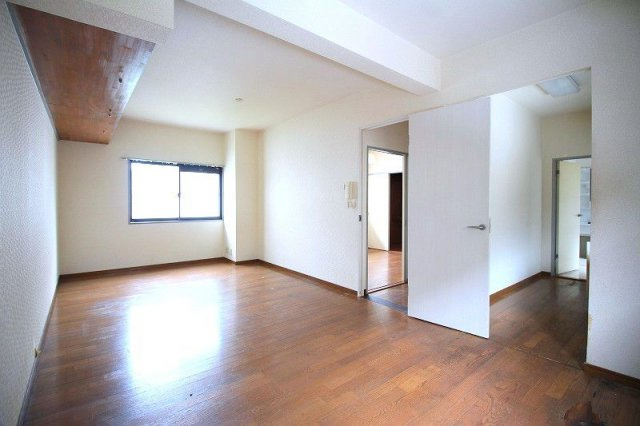 ナウパレス百道の洋室|ナウパレス百道（ 4LDK）　　リビング