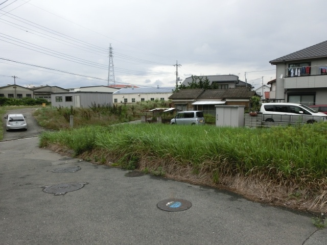 高崎市綿貫町売土地　73.27坪の外観|南道路から撮影