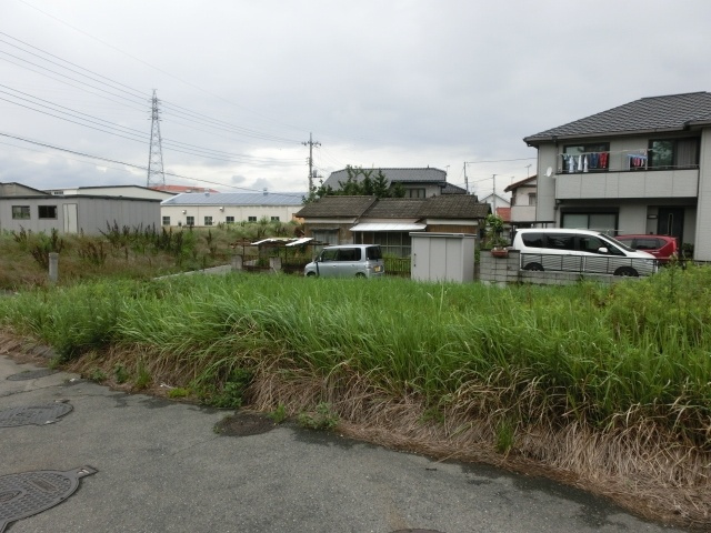 高崎市綿貫町売土地　73.27坪の外観|南道路から撮影