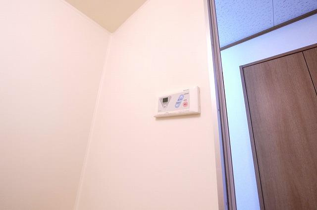 新大宮シティ・パルの設備|給湯器のリモコンです