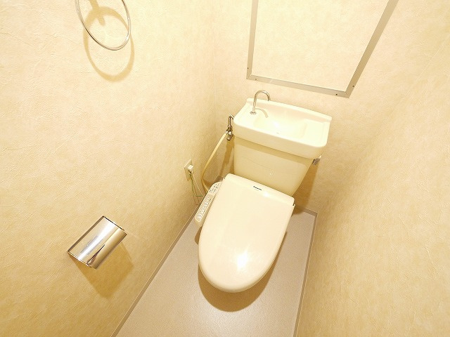 エスパイン大宮のトイレ|シンプルで使いやすいトイレです