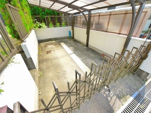 南加茂台戸建の駐車場
