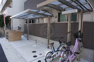 【その他共用部分】 | 屋根付き駐輪場