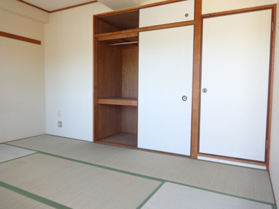 【和室】 | グランドシャトー西丸山 | バルコニーからの和室６帖！