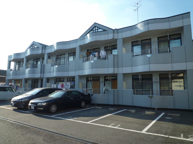 倉敷市白楽町のアパートの外観