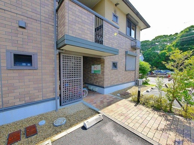 コート宮ノ下のその他共用部分|毎日通るスペースはこのようになっています