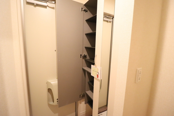 エクセルハイムヤマセイの玄関