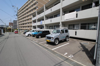 【駐車場】