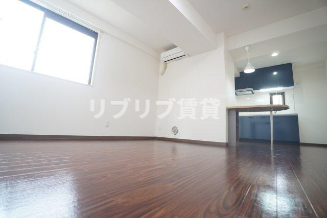 エミネンス千葉新宿の居間・リビング