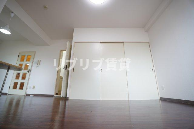 エミネンス千葉新宿の居間・リビング