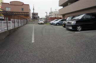【駐車場】 | 平面駐車場