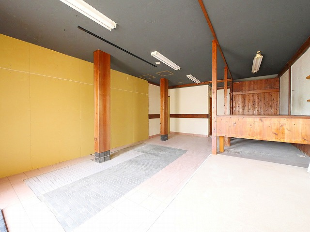 荒井貸店舗