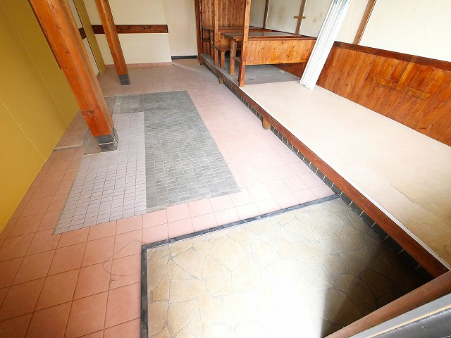荒井貸店舗