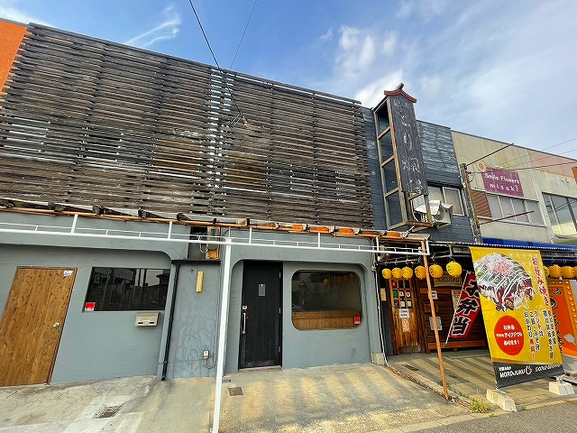 荒井貸店舗の外観