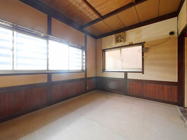 荒井貸店舗