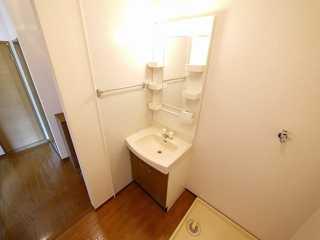 アルタイル梅美台の洗面所|コンパクトで使いやすい洗面所