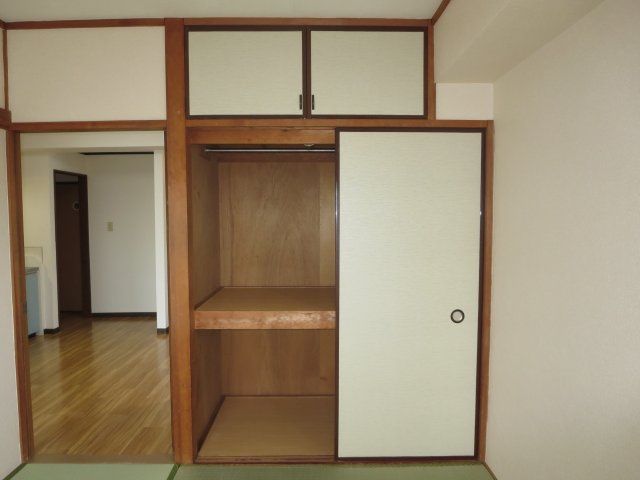 シャトーデサンティールの収納
