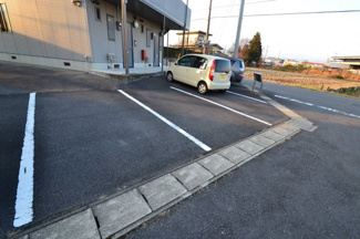 【駐車場】