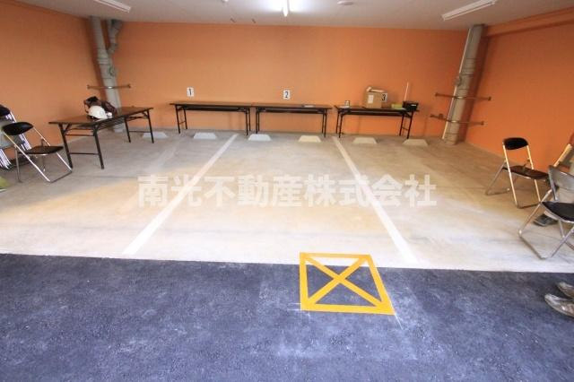 M'プラザ小阪駅前　(近大　一人暮らし)の駐車場