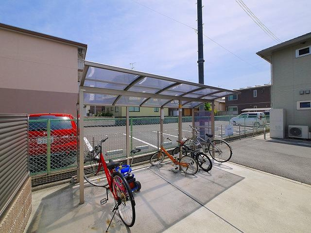 エスポワールⅠ（大森町）のその他共用部分|ゆったりとした駐輪スペース