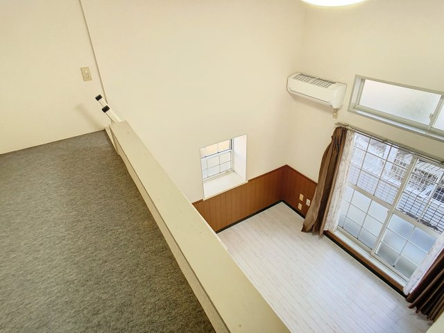 アップルハウス緑町Bの居間・リビング|ゆったりとした居間です