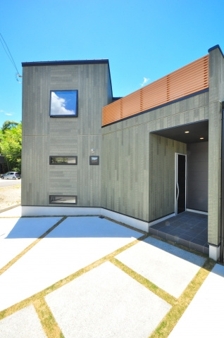 クロワールタウン出島町　堺市堺区　新築一戸建ての外観|当社施工事例
