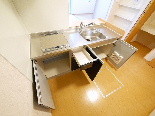 メルシーの収納|小物を収納するのに便利です