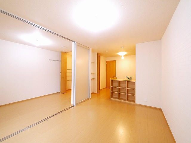 メルシーの内装|こちらのリビングで趣味の時間をお楽しみください