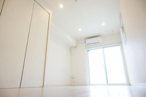 【洋室】 | リブリ・Ｂｌｏｏｍ | 明るいフローリングのお部屋です。
