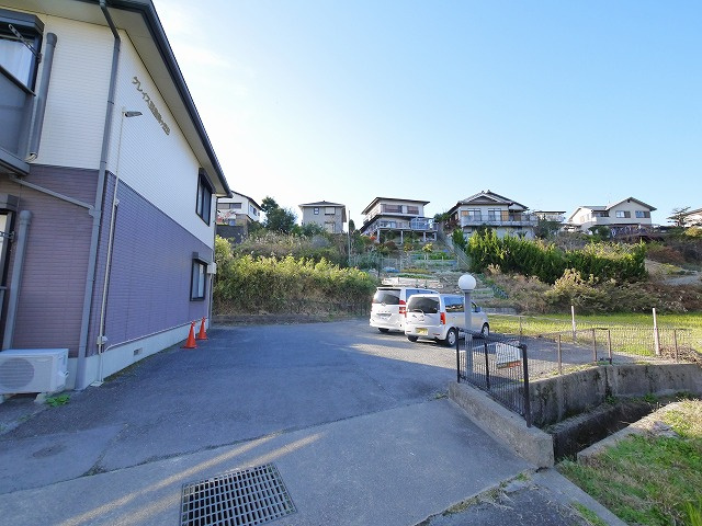 グレイス西登美ヶ丘Ｂの駐車場|駐車場があります