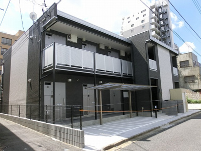 【外観】 | リブリ・フォーシーズンズ本町 | 南向き２階建て　モノトーンの外観です